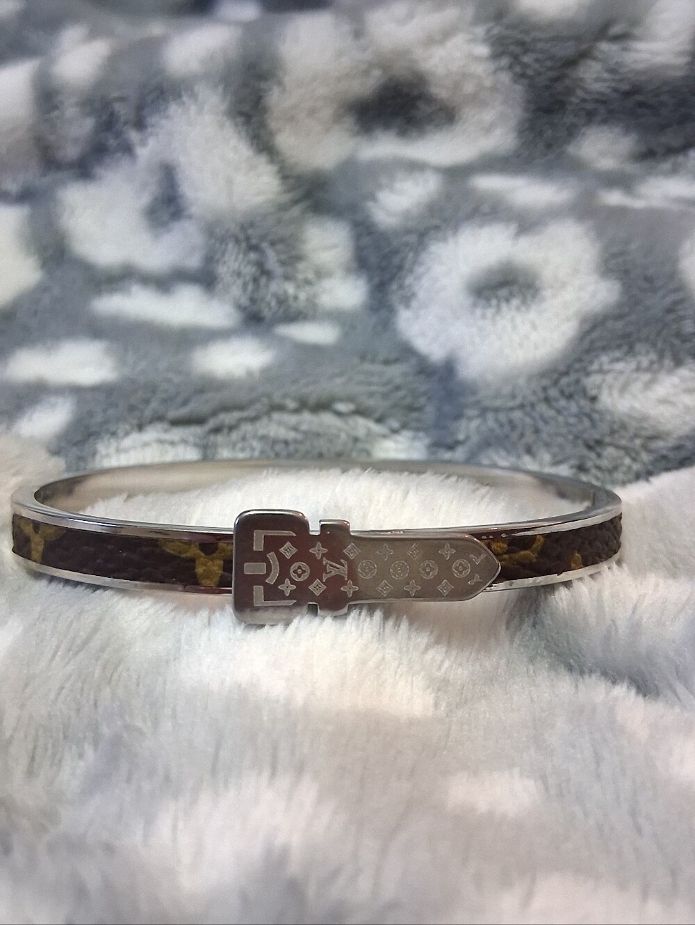 Women's Bangle Bracelet with Silver Buckle Accent